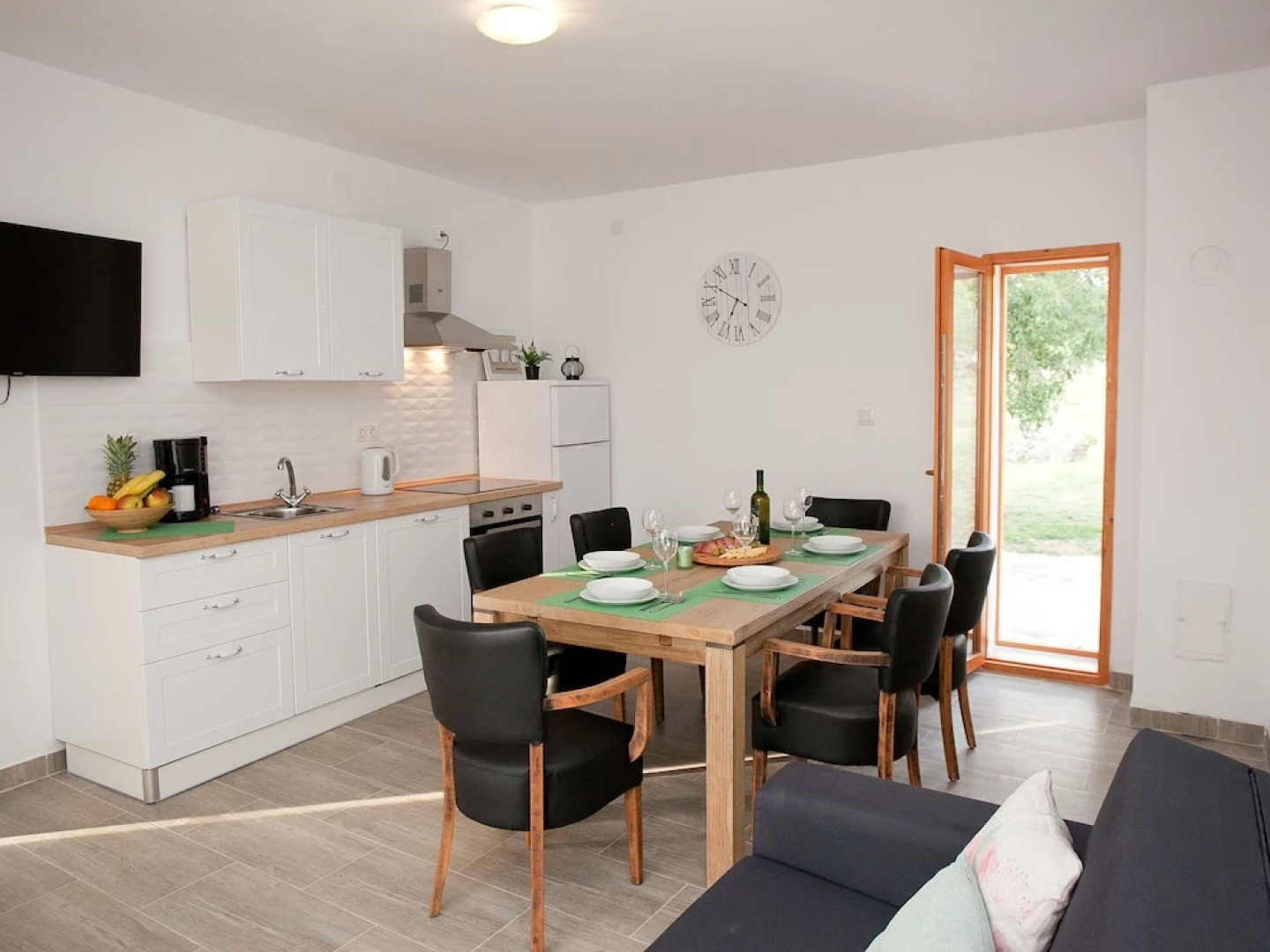 Modern Holiday Home in Bulic With Pool