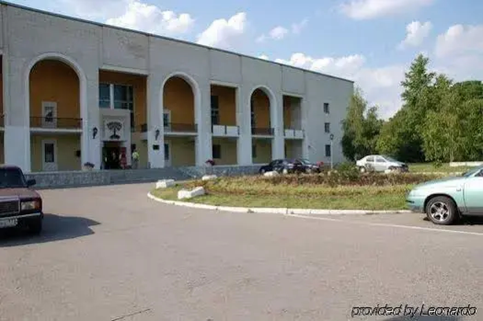 Узкое
