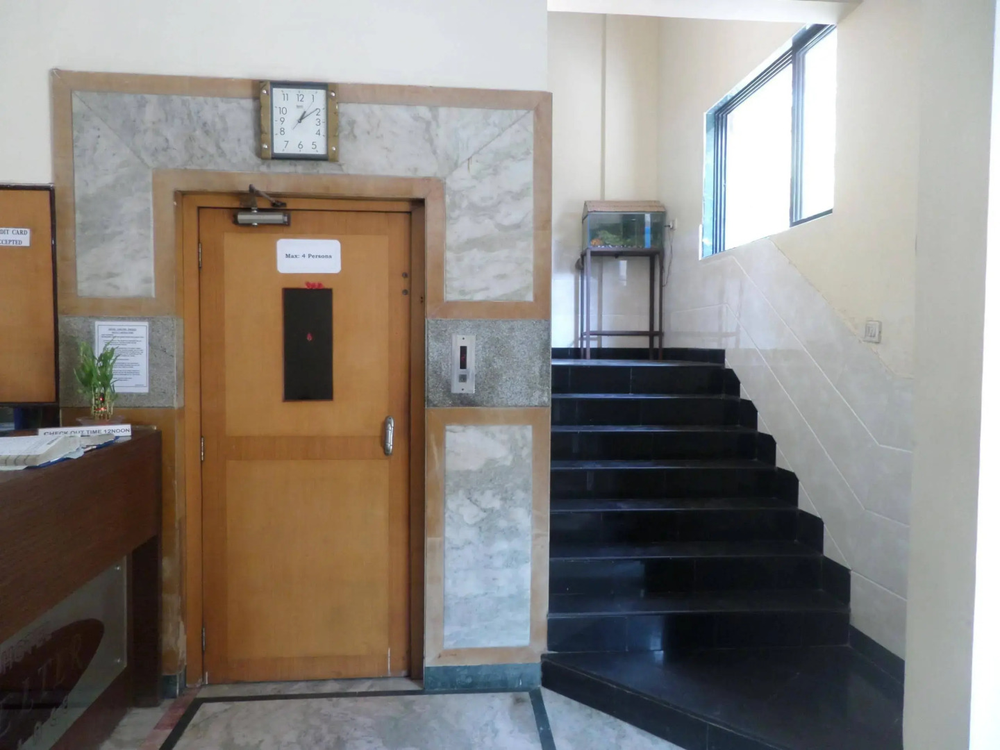 Hotel Shelter Palace