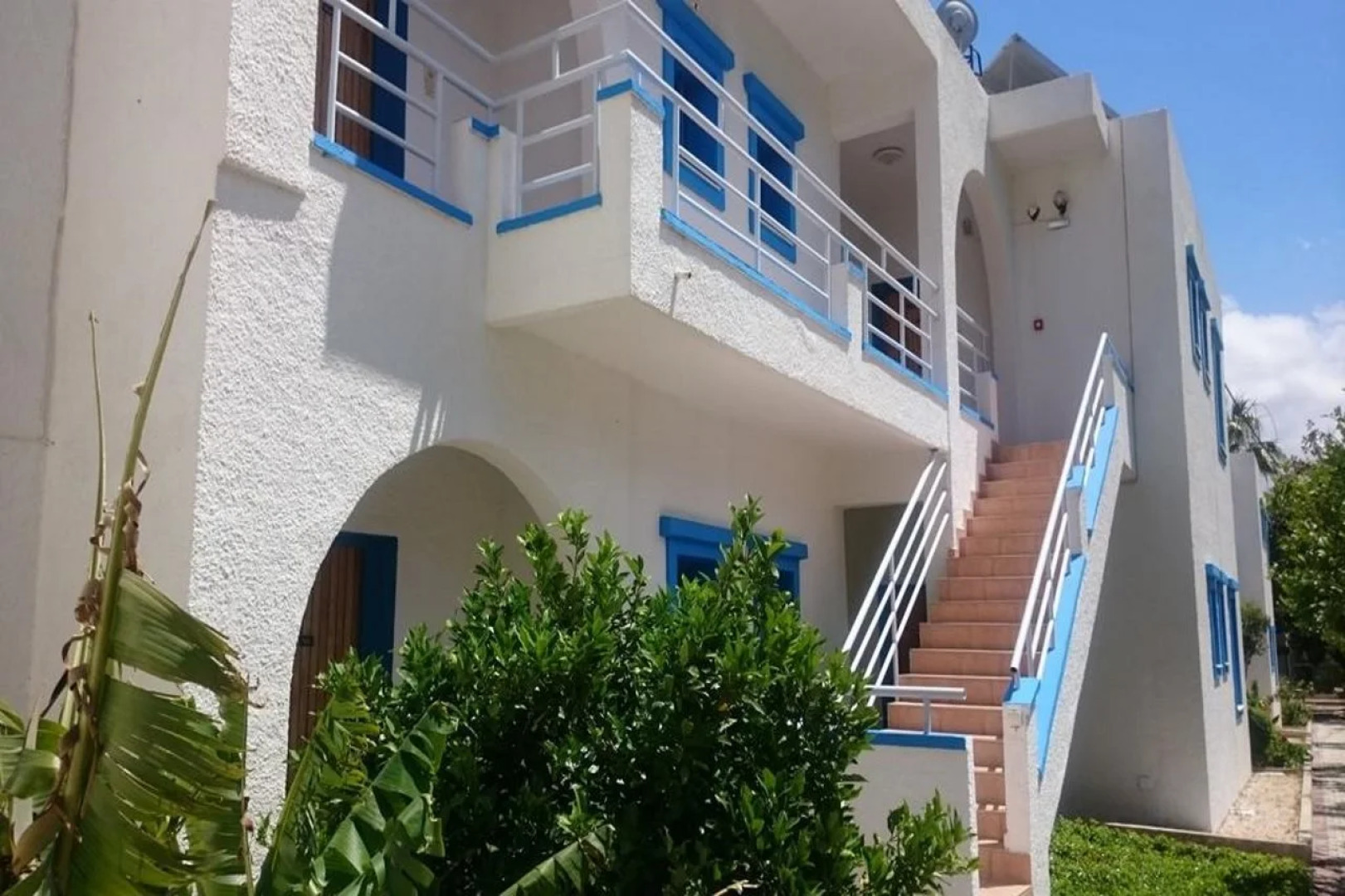 Amazones Villas Apartments