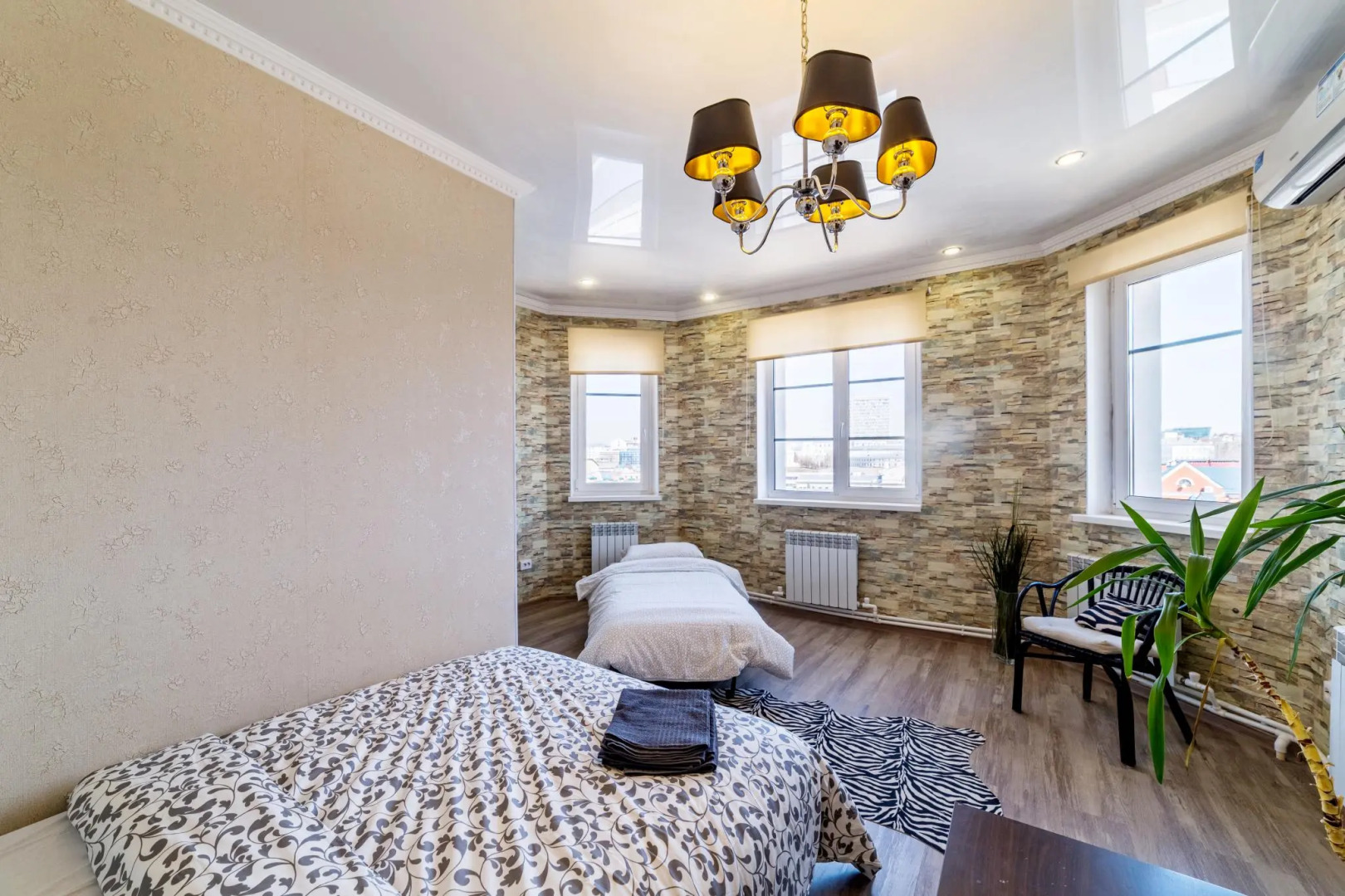 uTrip (юТрип) на улице Право-Булачная