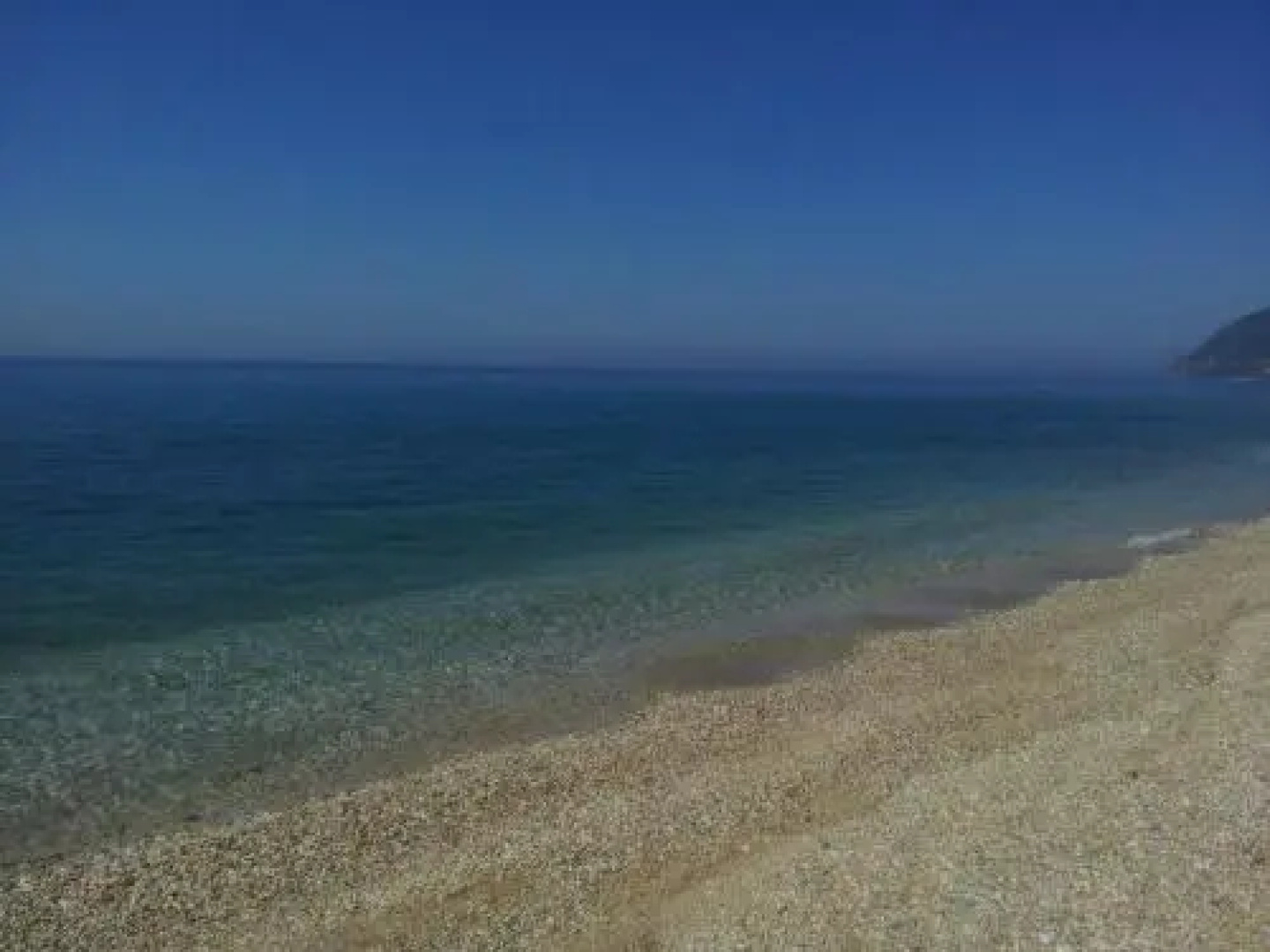 Pano Sto Kyma