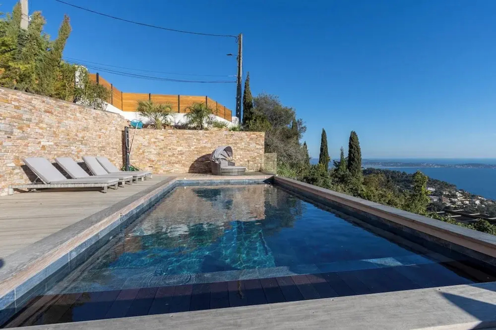 Villa Vue Mer La Californie – Face aux îles d’Or