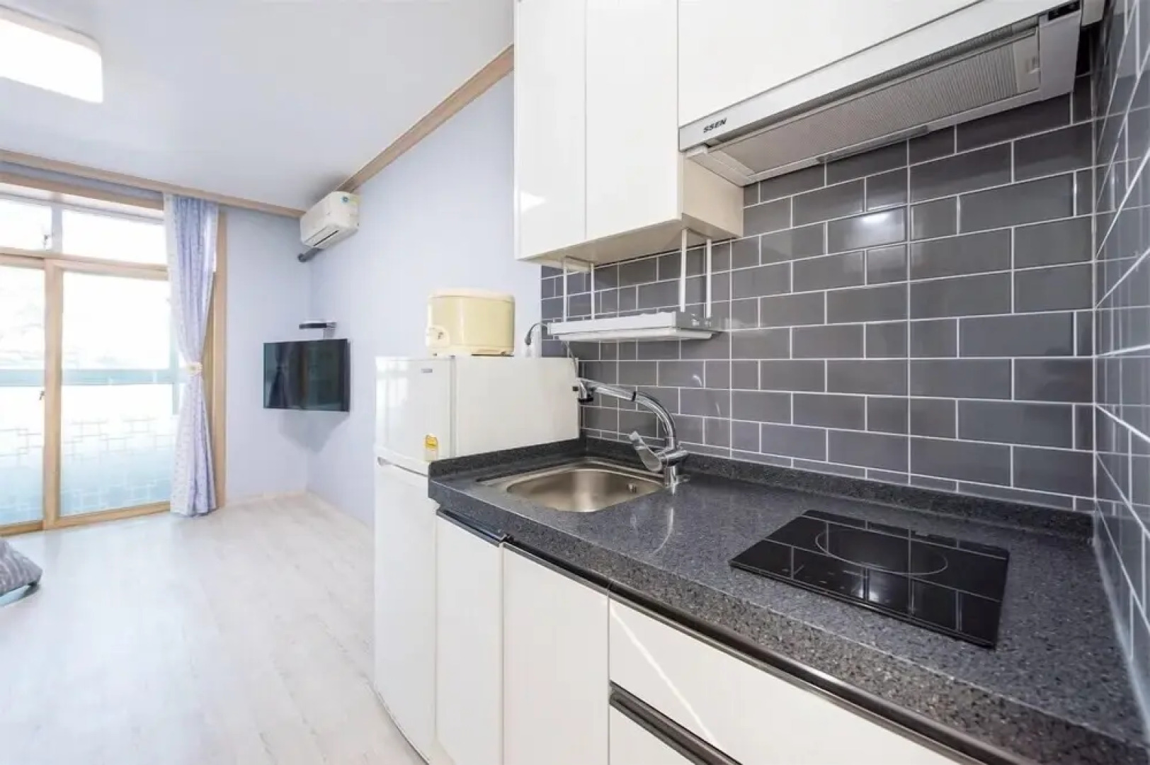 Persimmon Tree Pension