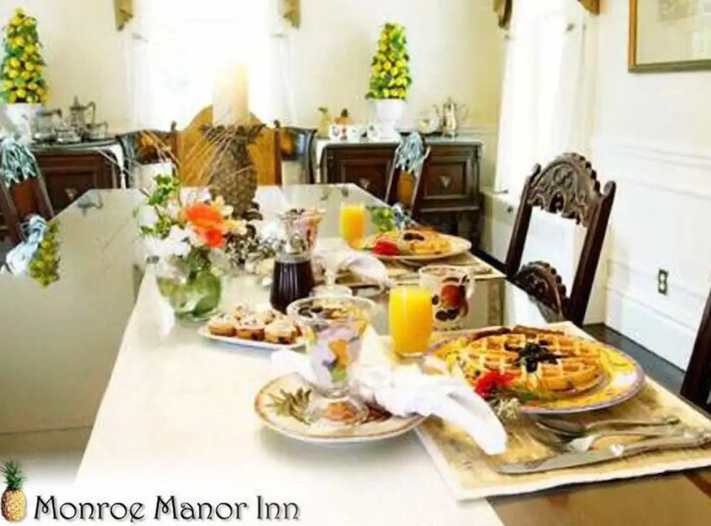 Monroe Manor Inn