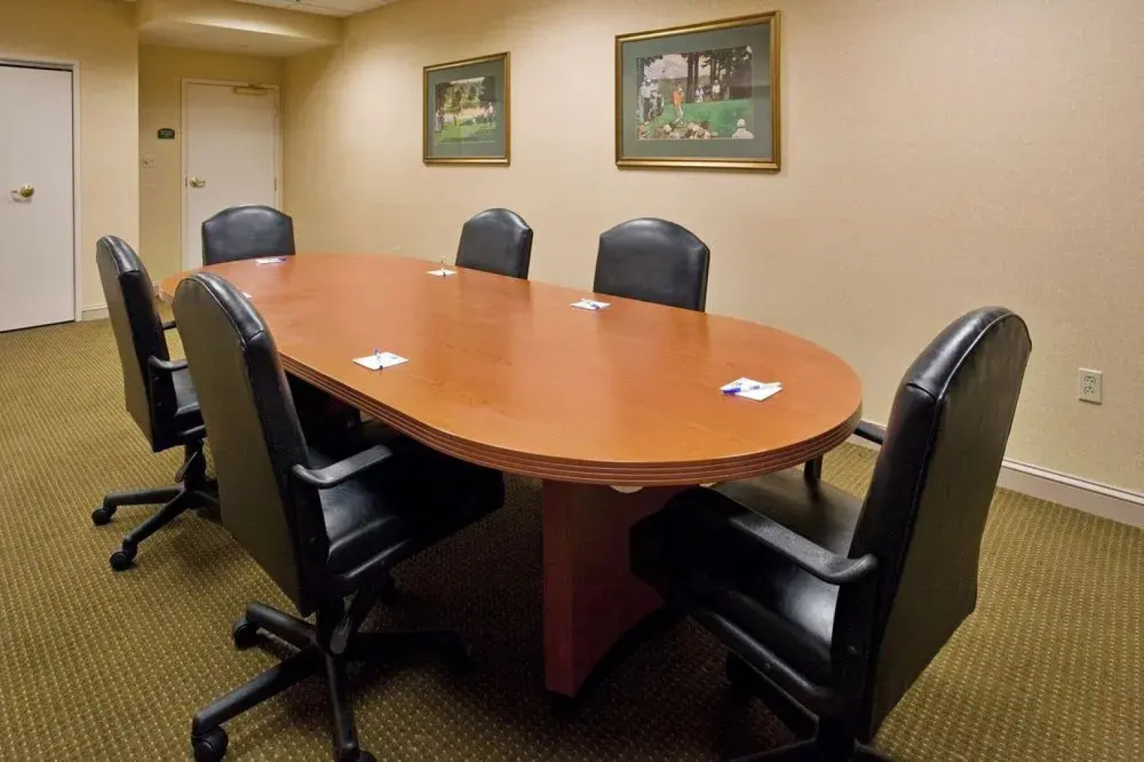 Holiday Inn Exp Suites Hazleton I-80