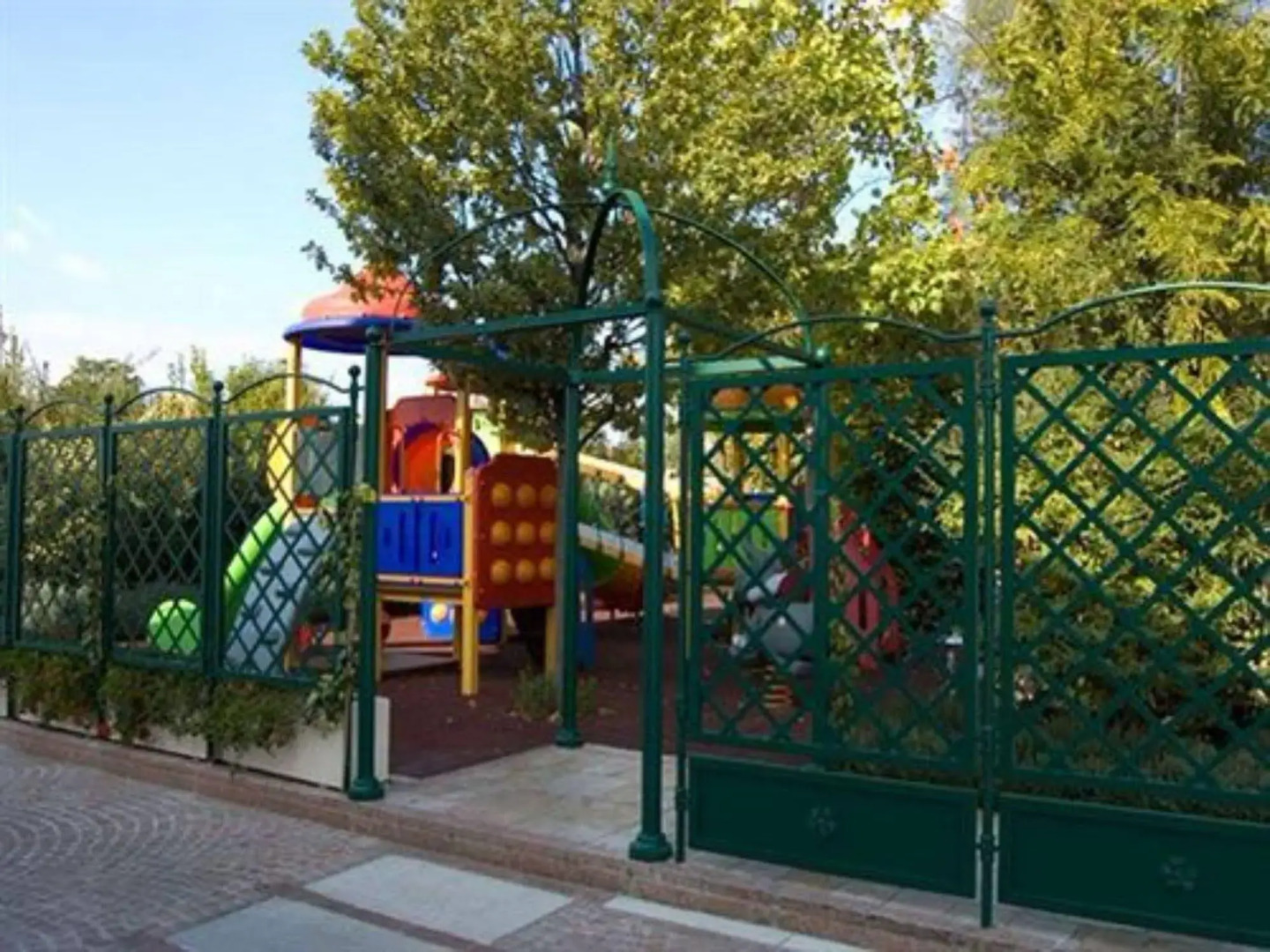 Vip's Motel Luxury Accommodation & Spa