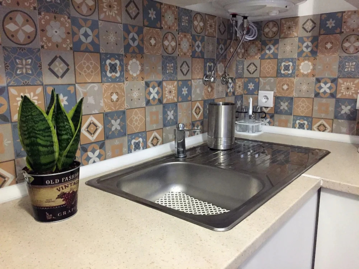 Best Houses 16 - Charming New Great Loc.