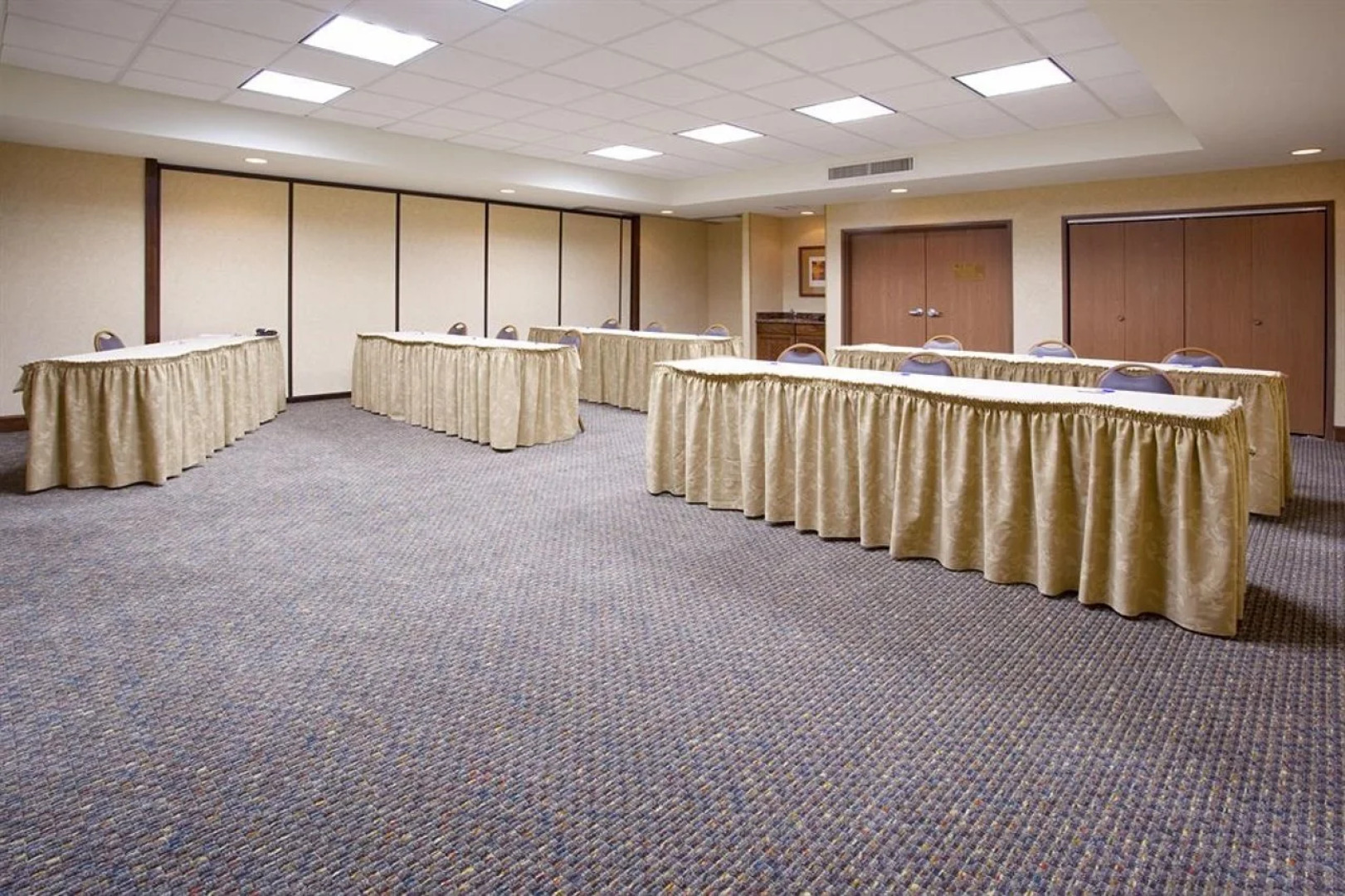 Holiday Inn Express Hotel & Stes Salt Lake City-Airport East by IHG