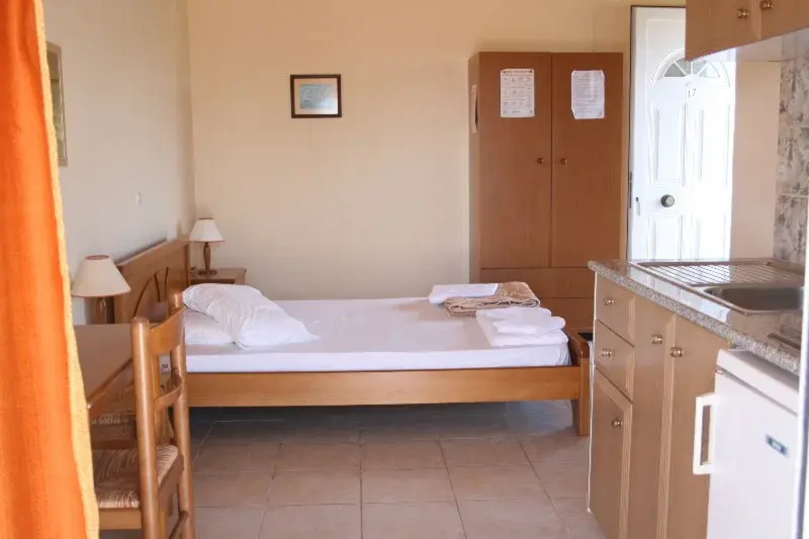 Pythos Studios and Apartments