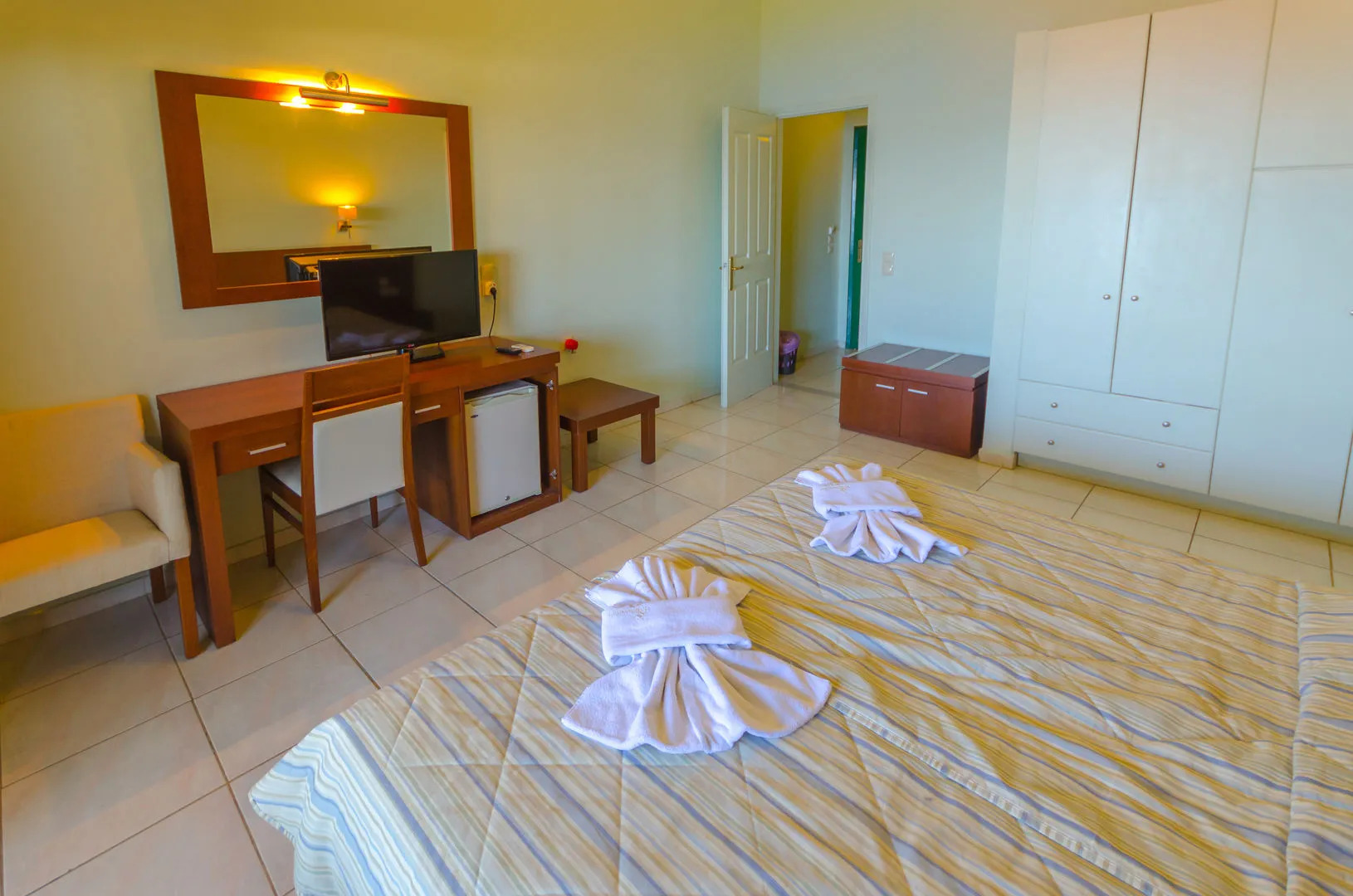 Skiathos Club Hotel Suites