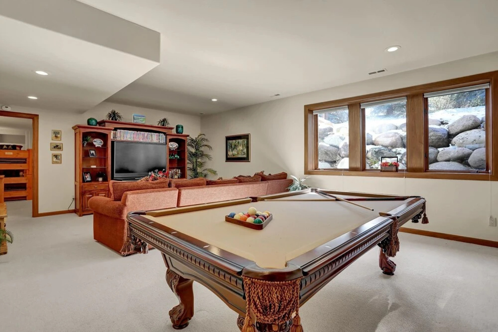 Sprawling Arrowhead W/ Pool & Hot Tub 6 Bedroom Home