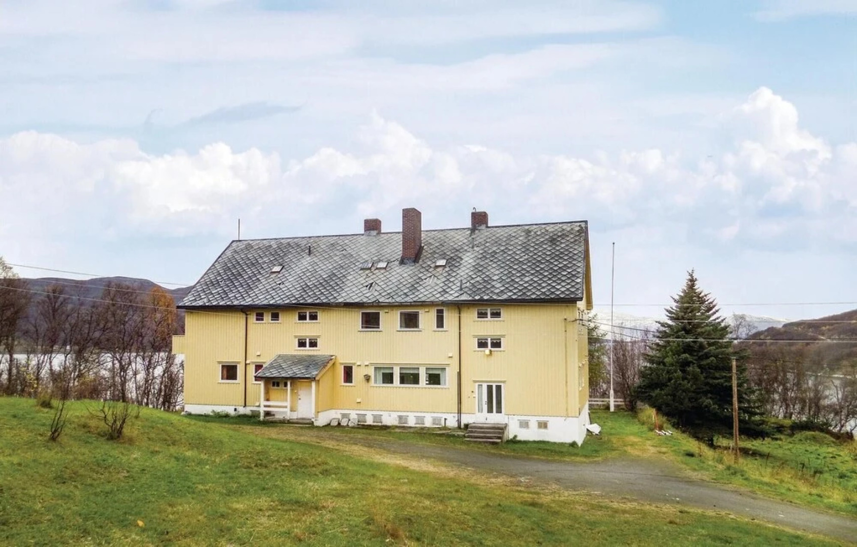 Nice Home in Korsfjorden With 4 Bedrooms and Wifi