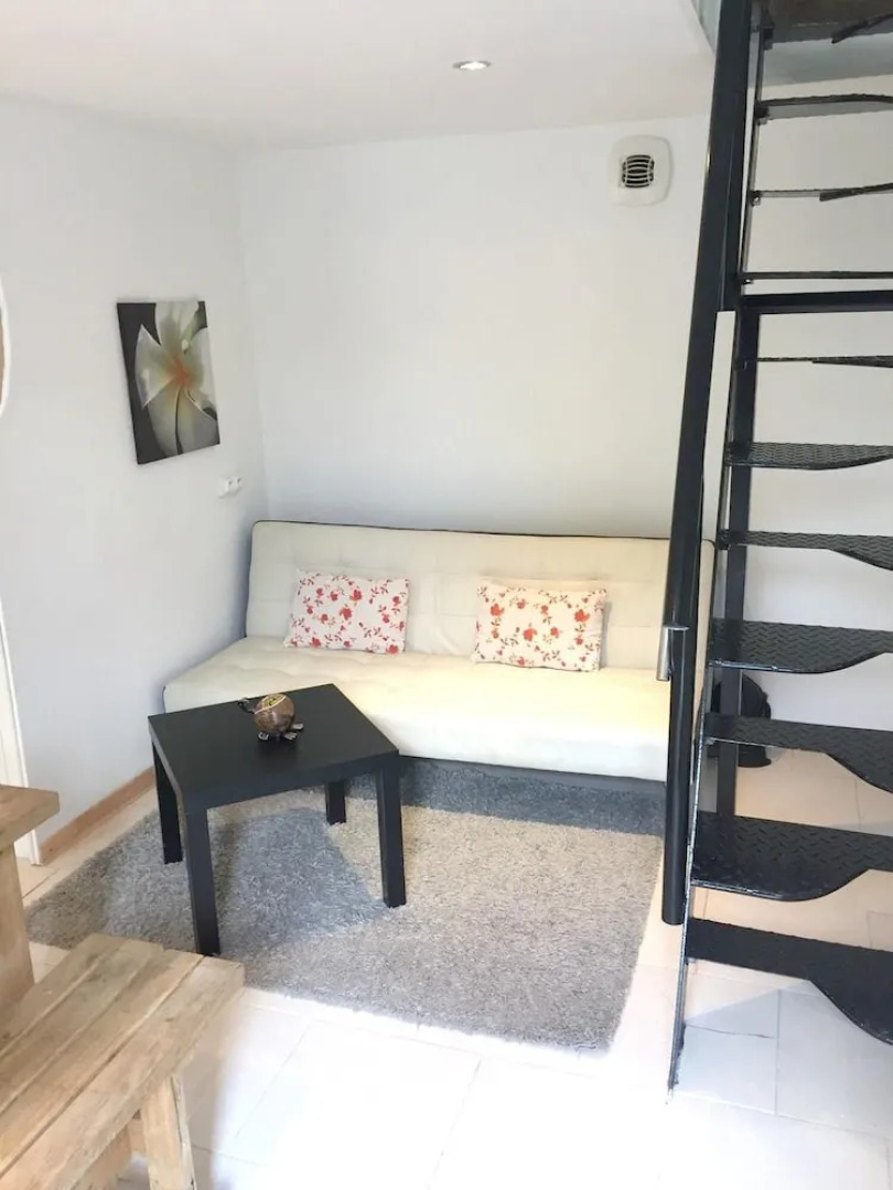 House With 2 Bedrooms in Mesnil-sellières, With Enclosed Garden and Wi