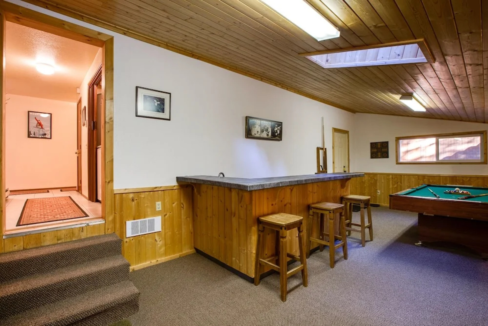 Mt. Baker Lodging Cabin 23 – Hot Tub, WiFi, Sleeps 6! by MBL