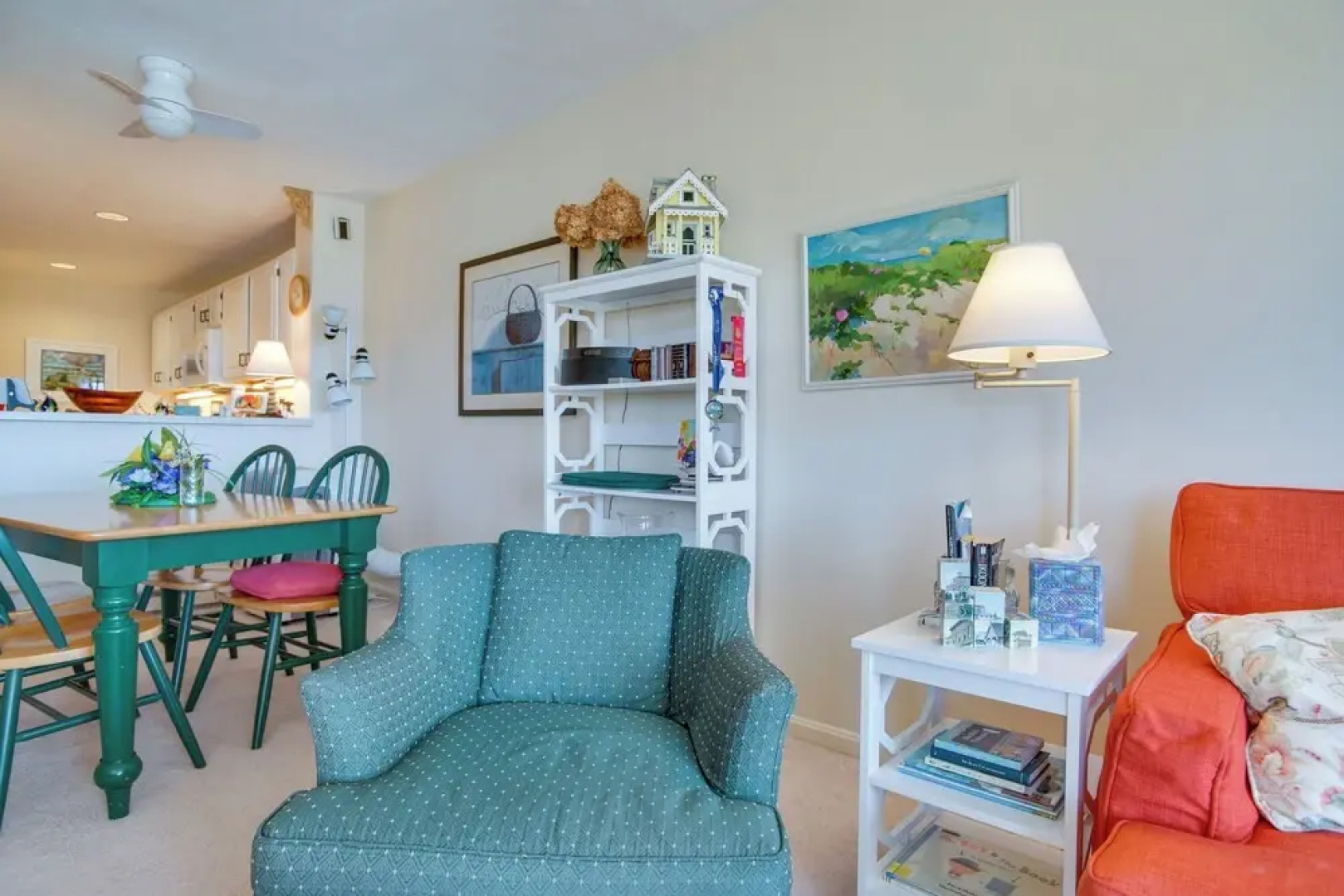 Breezy Oak Bluffs Condo - Steps to Inkwell Beach!