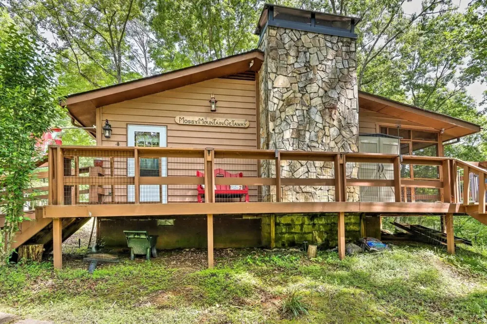 Quaint Murphy Cabin in Serene Wooded Setting!