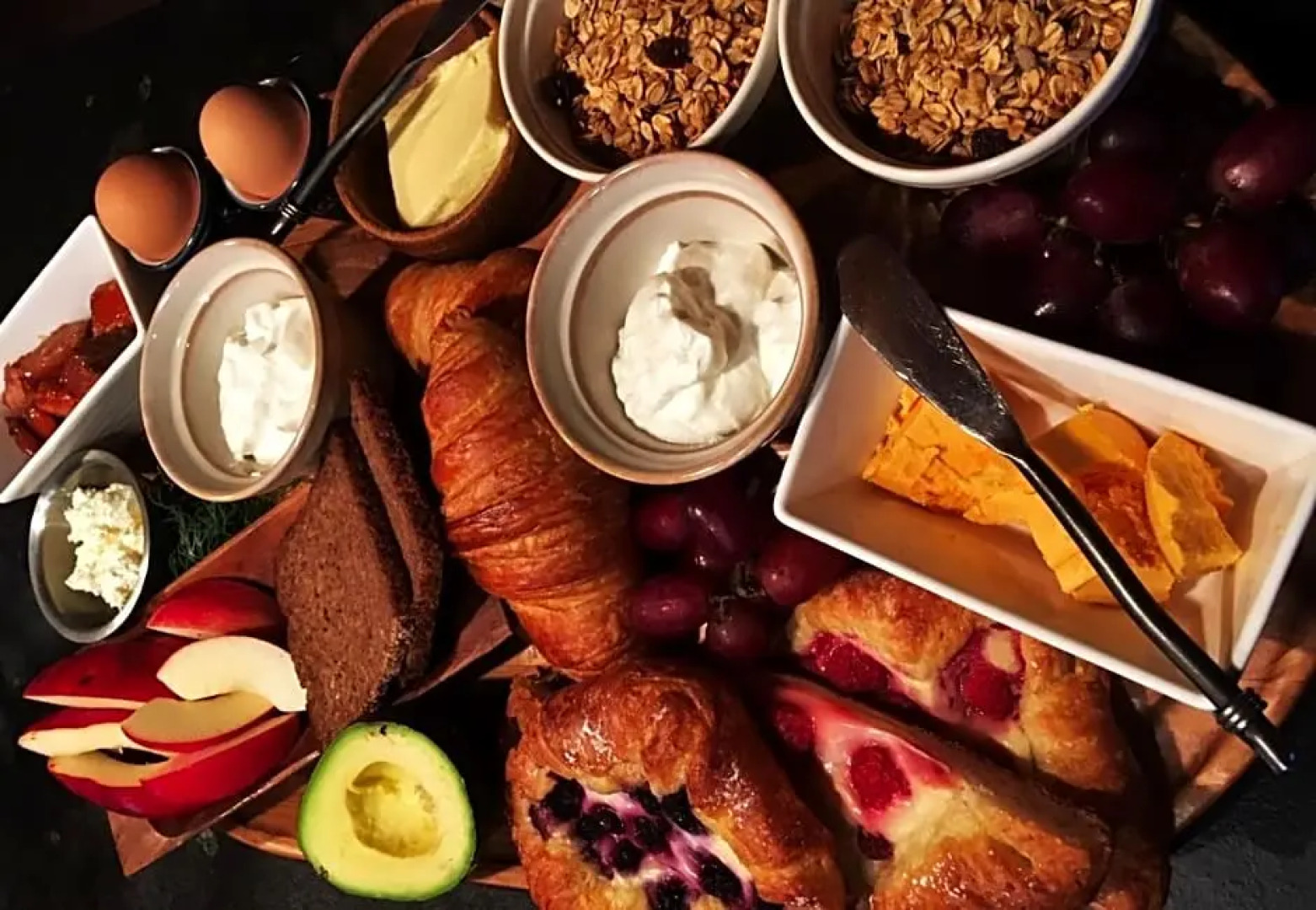 A Suite Retreat - Beyond Bed & Breakfast