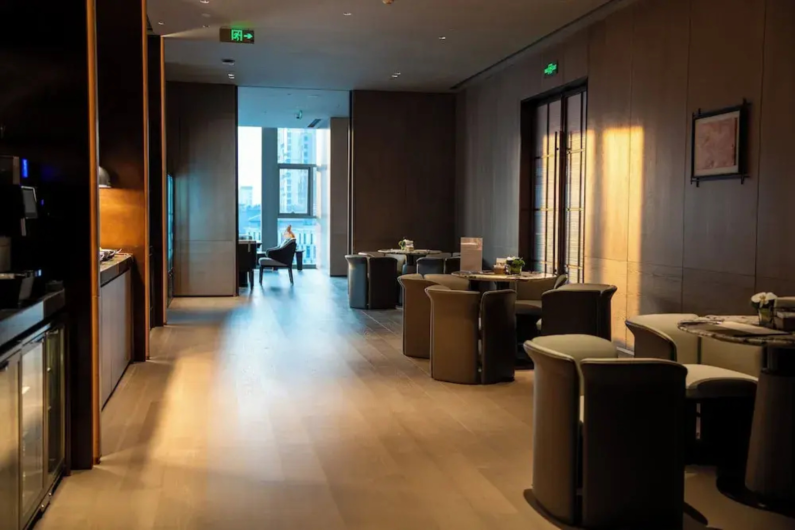 Crowne Plaza JINGMEN by IHG