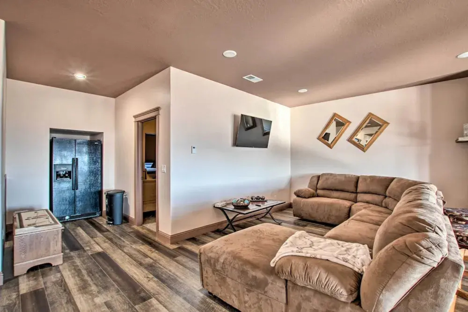 Spacious Home w/ Mtn Views: 2 Mi to Bear Lake!