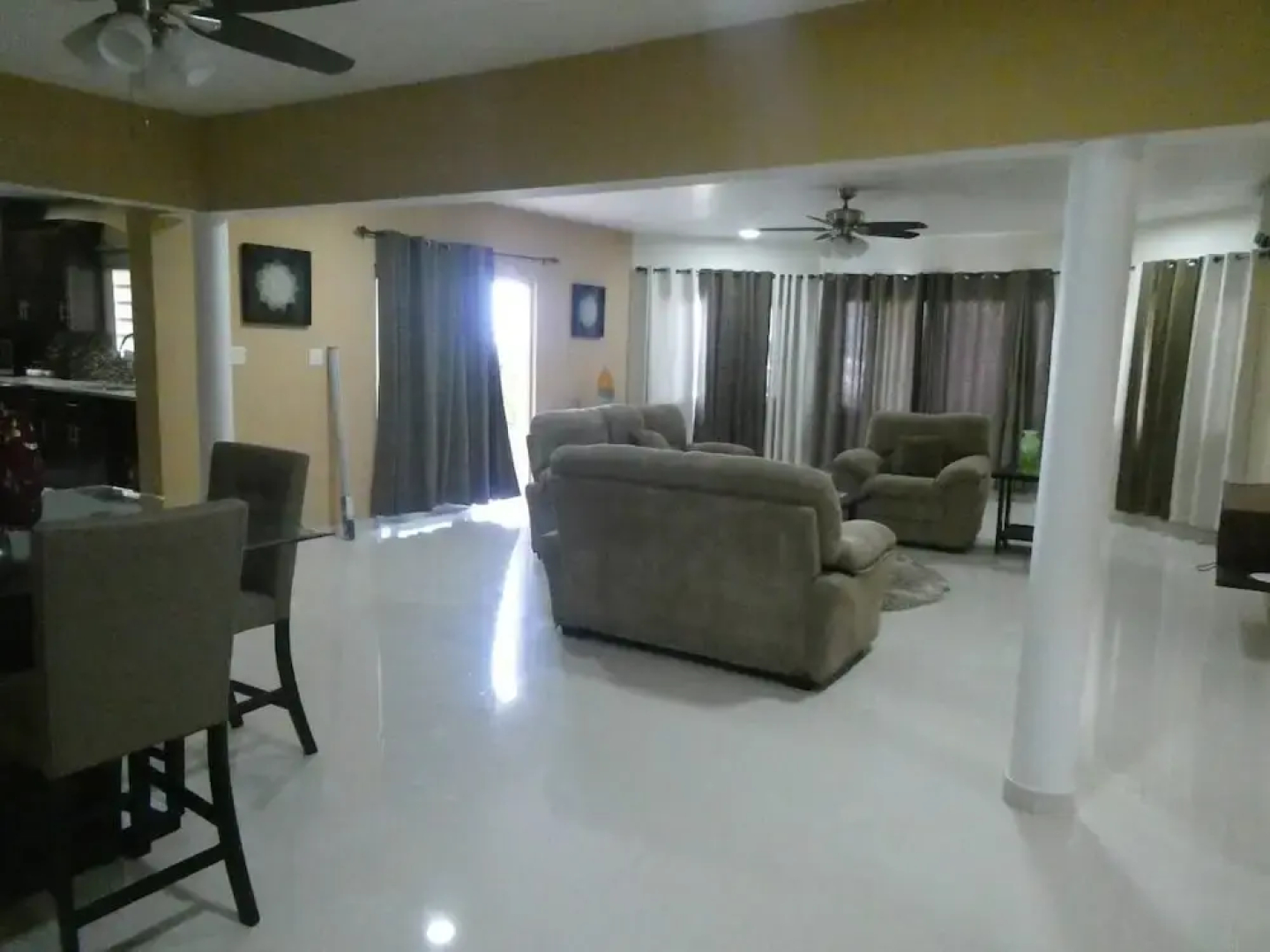 Singh Luxury Apartments With sea View, Apt.4