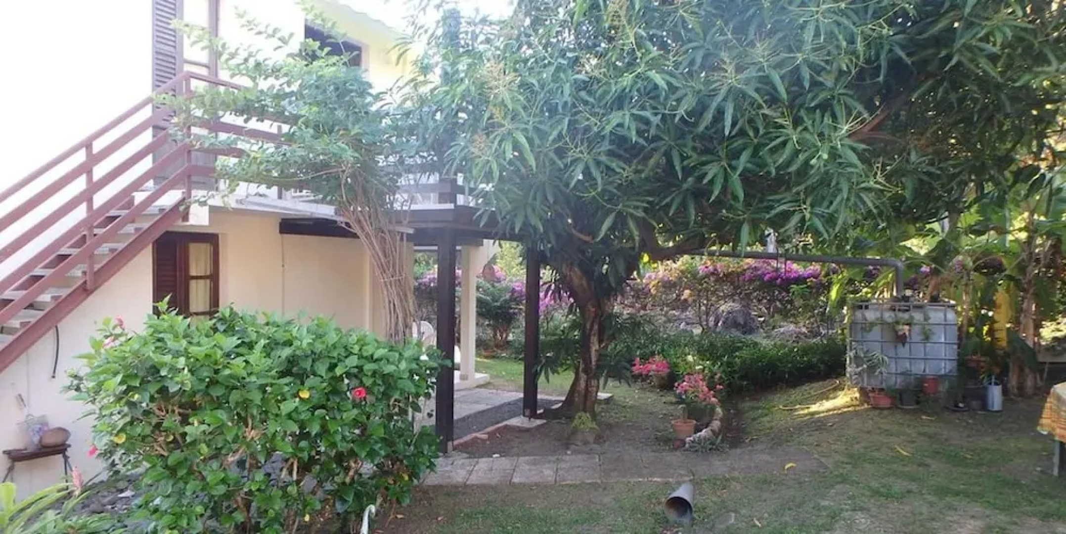 Studio in Les Anses-d'arlet, With Wonderful Mountain View, Enclosed Garden and Wifi