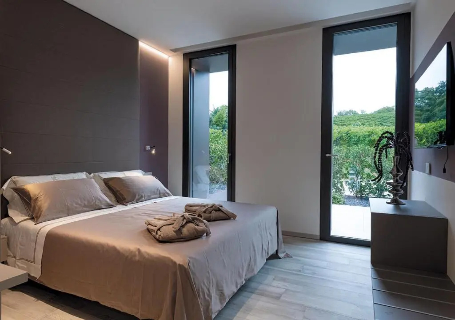 Progress Country & Wine House