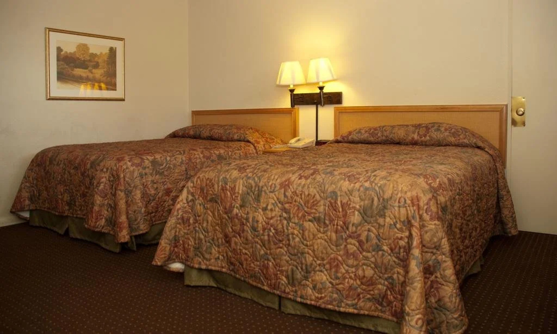 Traveler's Budget Inn