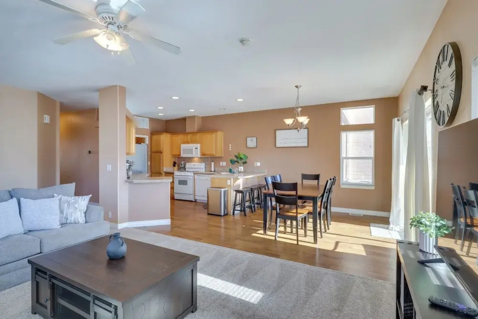 Pet-friendly Needles Vacation Rental Near River!