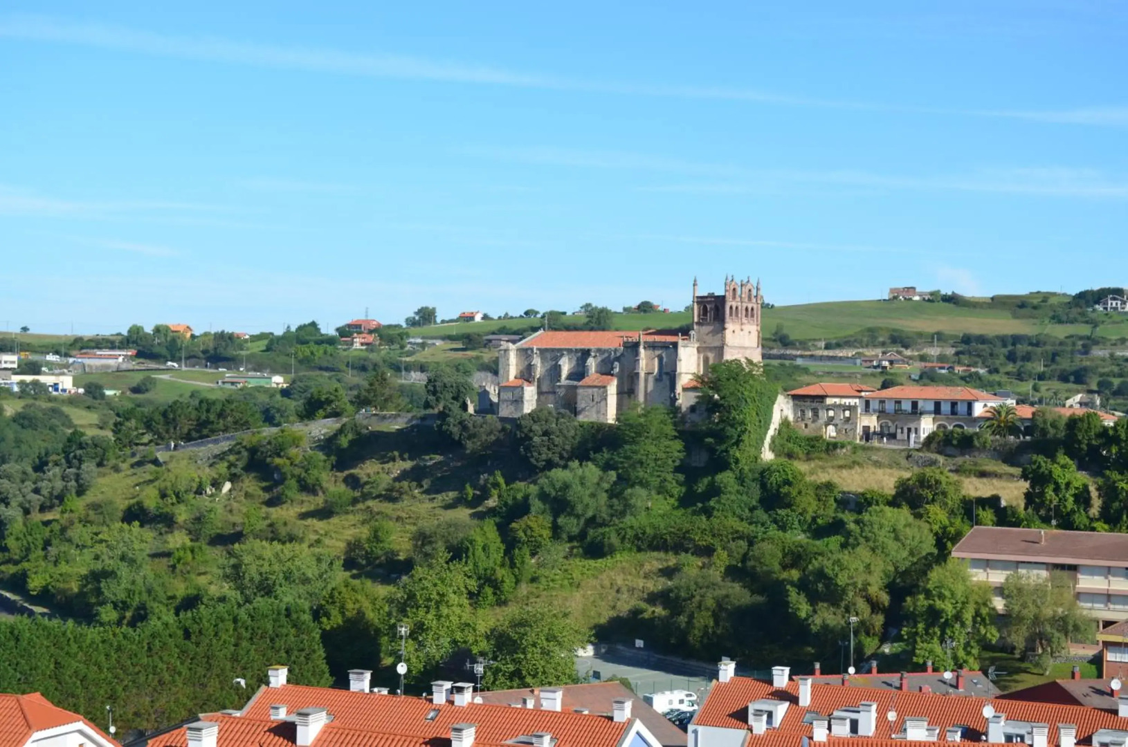 Chalet Las Calzadas - Jardín, parking y vistas increíbles