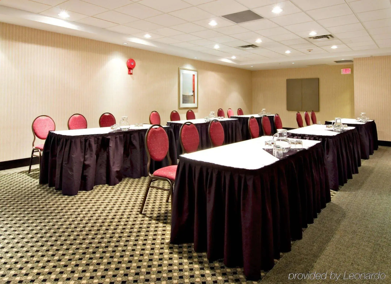 Holiday Inn Express & Suites Surrey by IHG