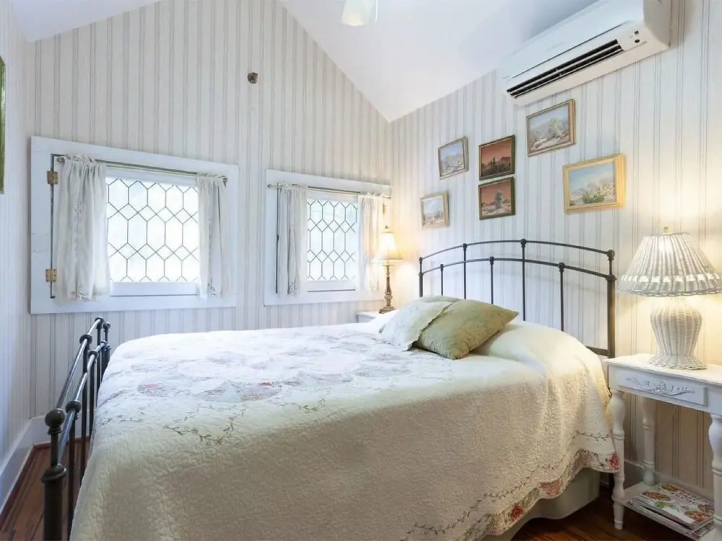 Herlong Mansion Bed & Breakfast