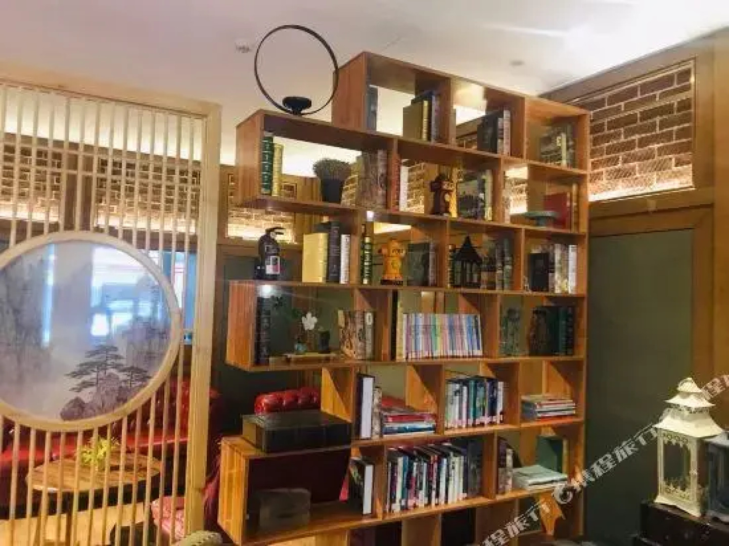 James Joyce Coffetel Qinhuangdao People Park Plaza