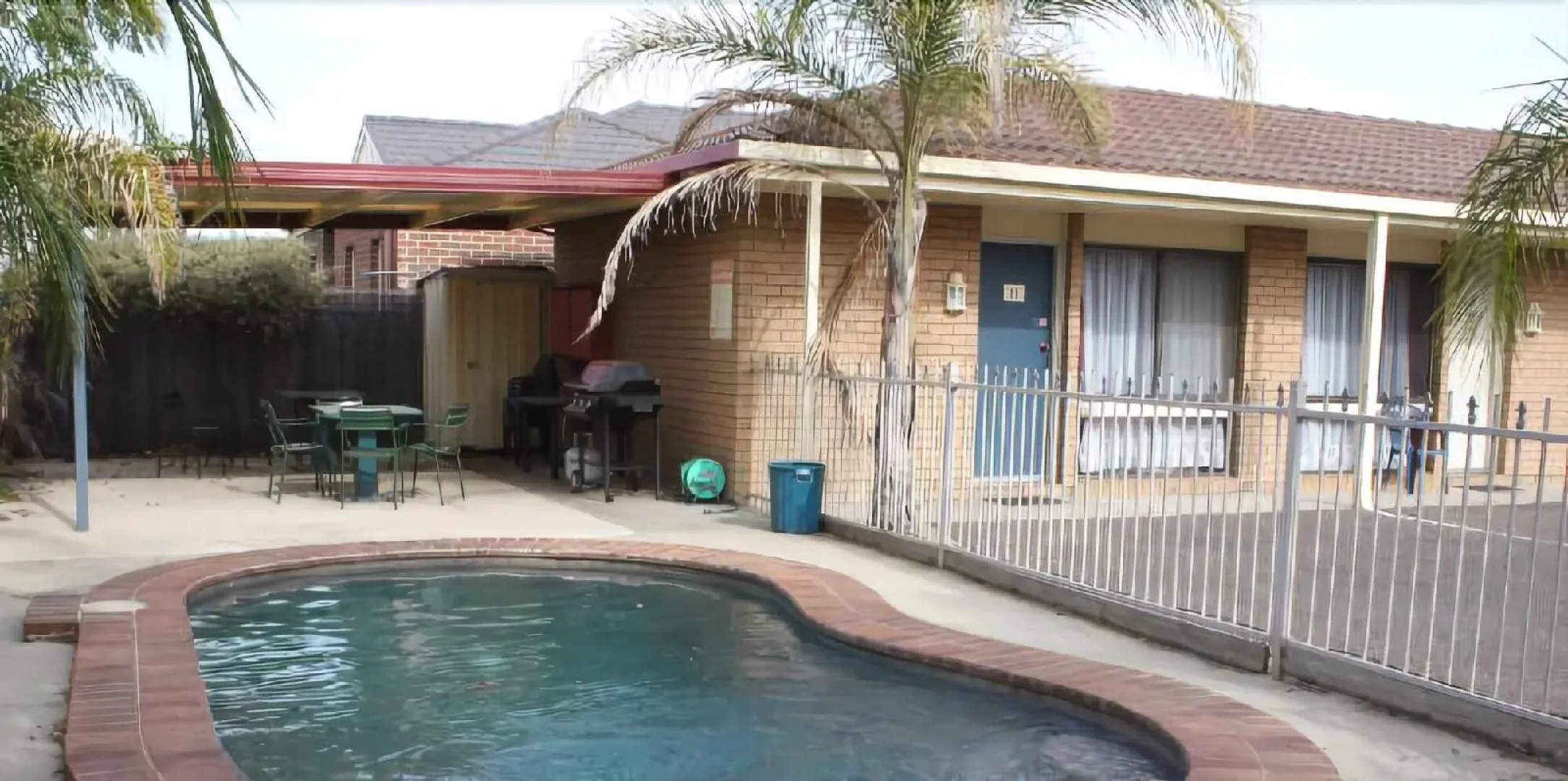 Country Home Motor Inn