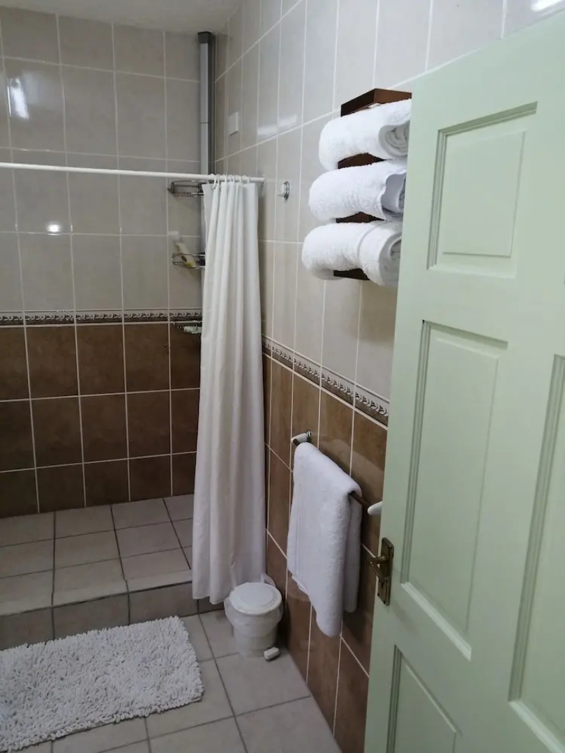 Trois Piton Apartments