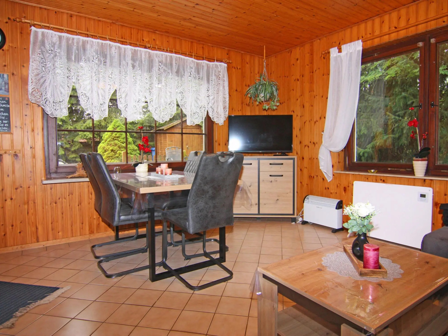 Cottage, Dolgen am See