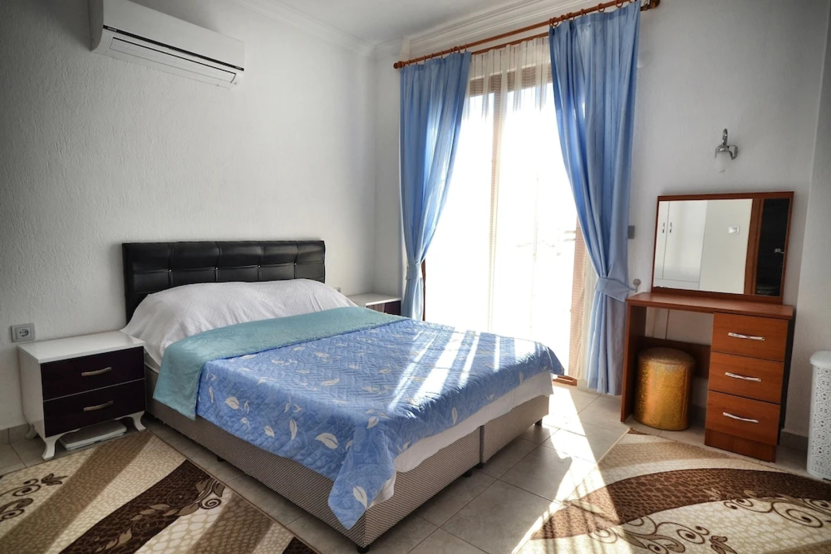 Villa Defne by Helaltatilvillari