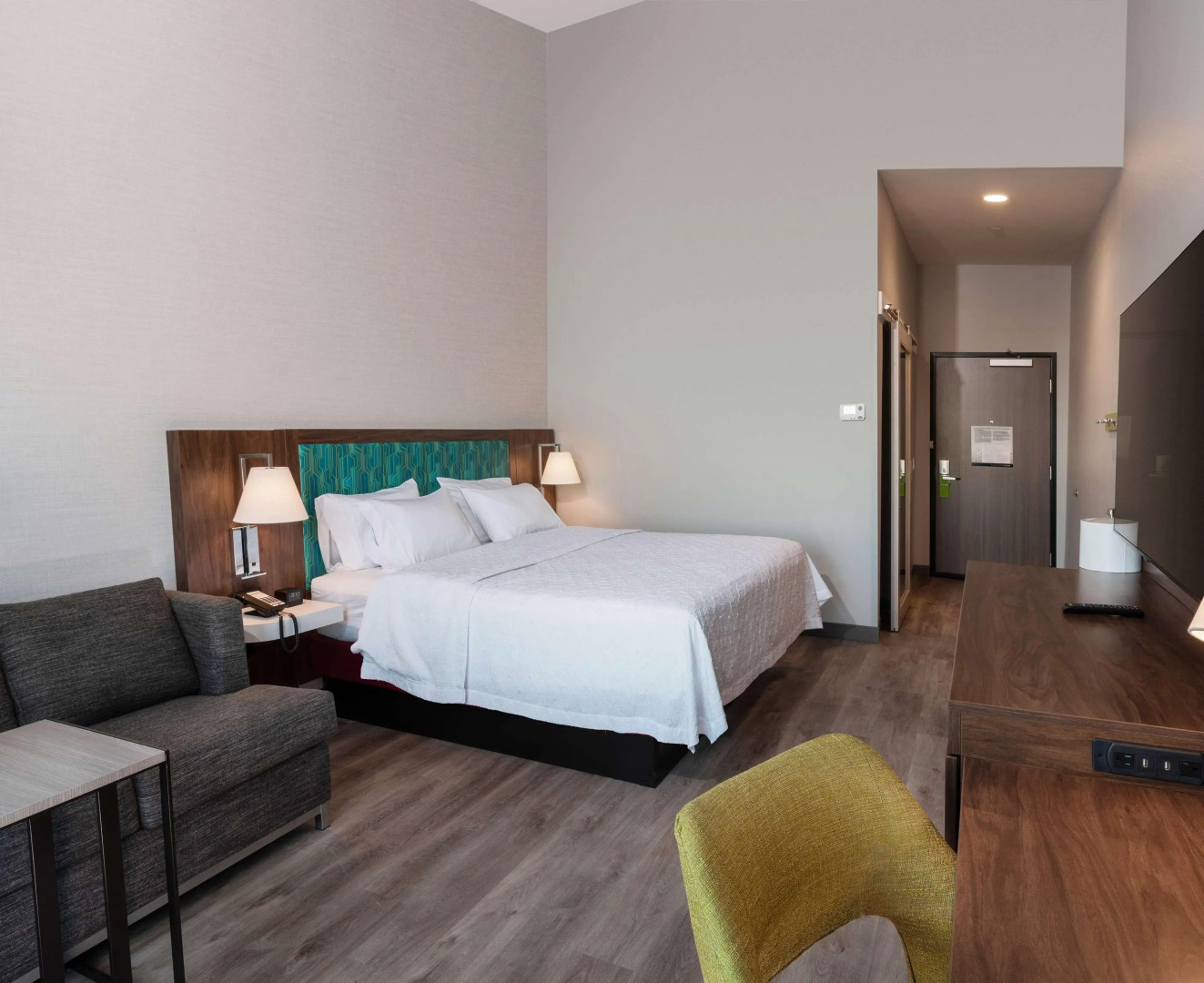 Hampton Inn Riverside March Air Force Base