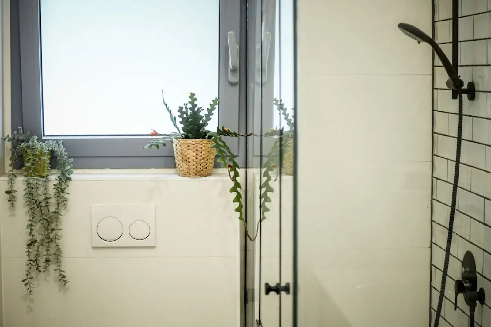 Spacious 3BR Apt w Garden Ramat Hasharon