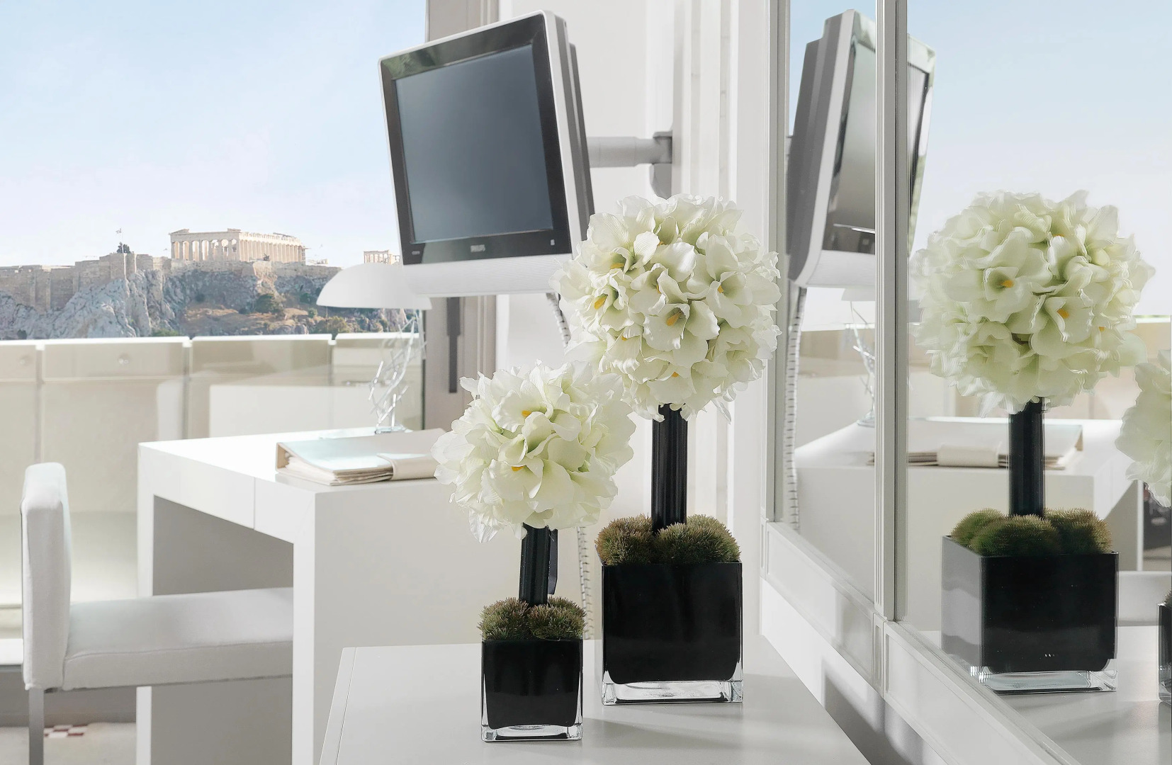 Отель NJV Athens Plaza