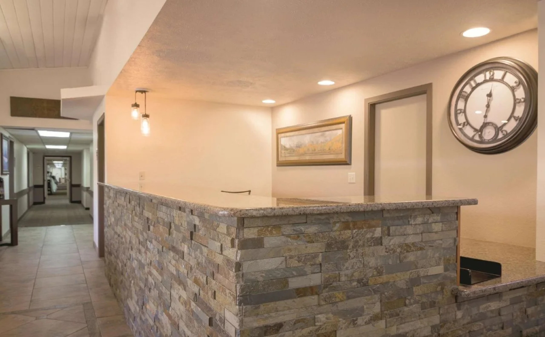 Clarion Pointe Wenatchee