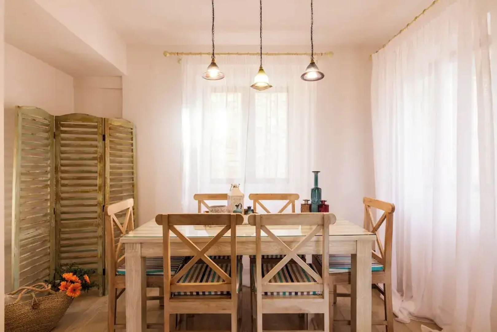 Villas Muscallas by Konnect, 200m from the Beach.