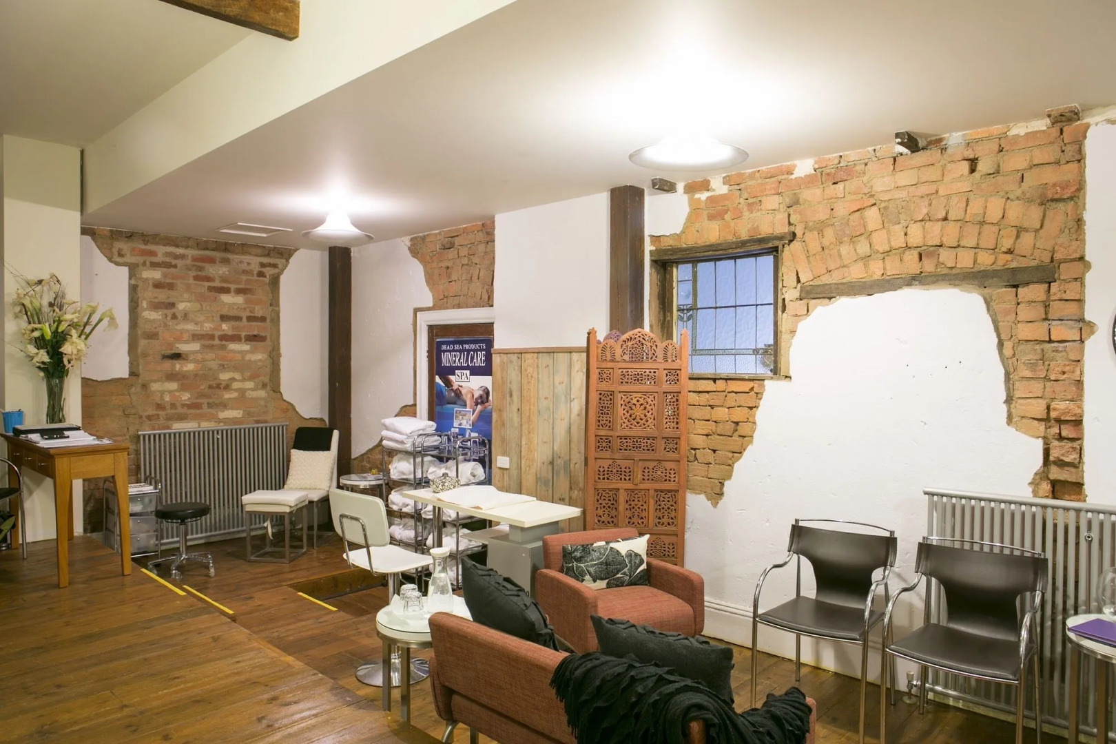 The Albert Guest House and Mills Spa Suites