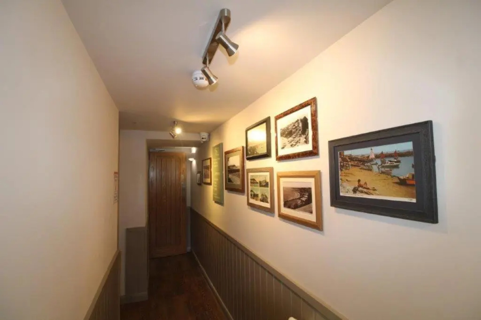 Rooms @ the Dolau Inn (Adults Only)