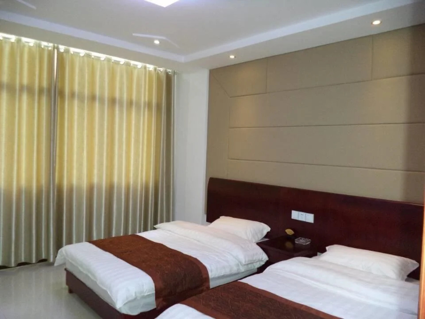 Jiuhuashan Xianyaju Hotel