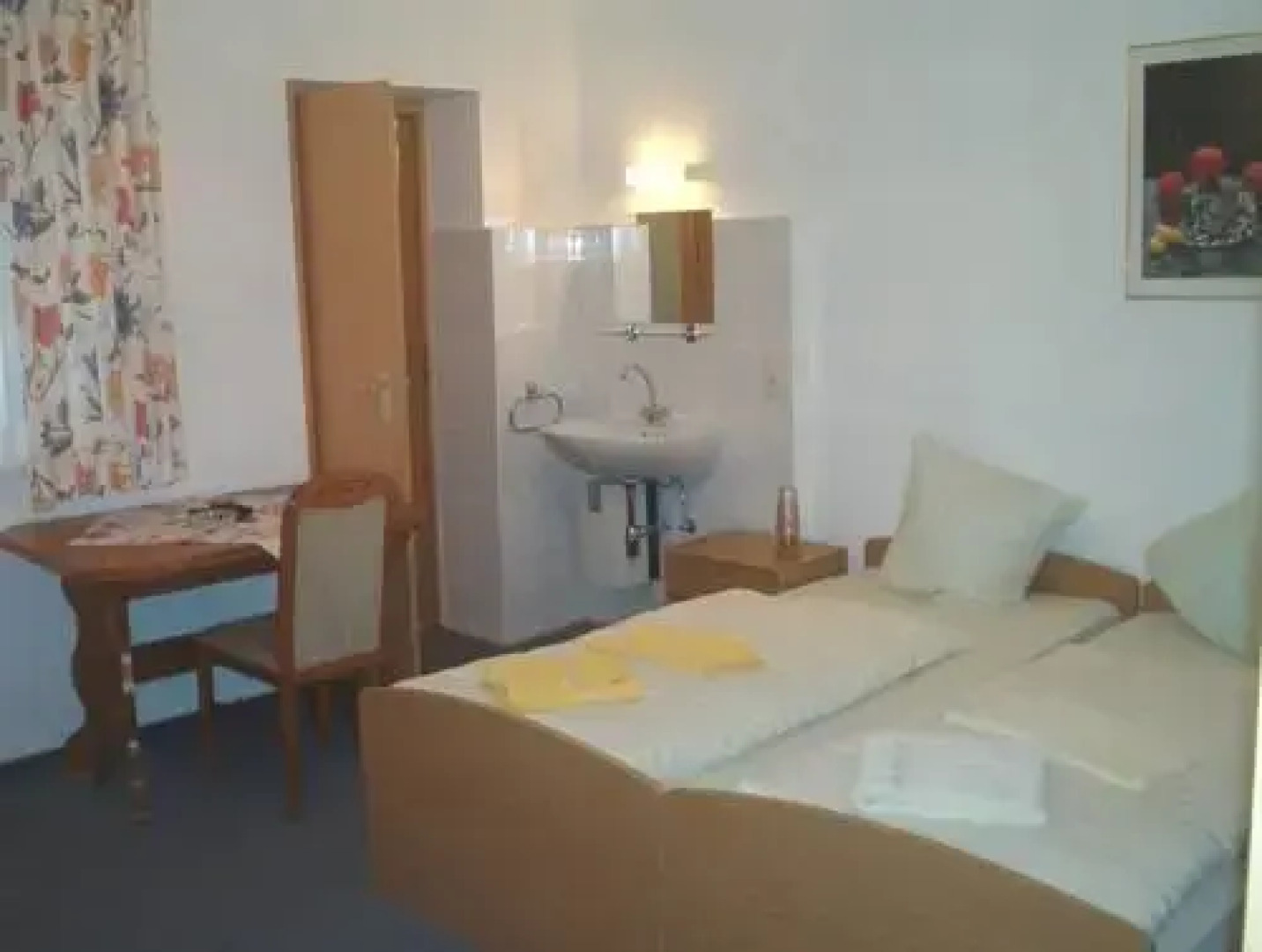 Komfort-Pension Haus Christel & Guesthouses