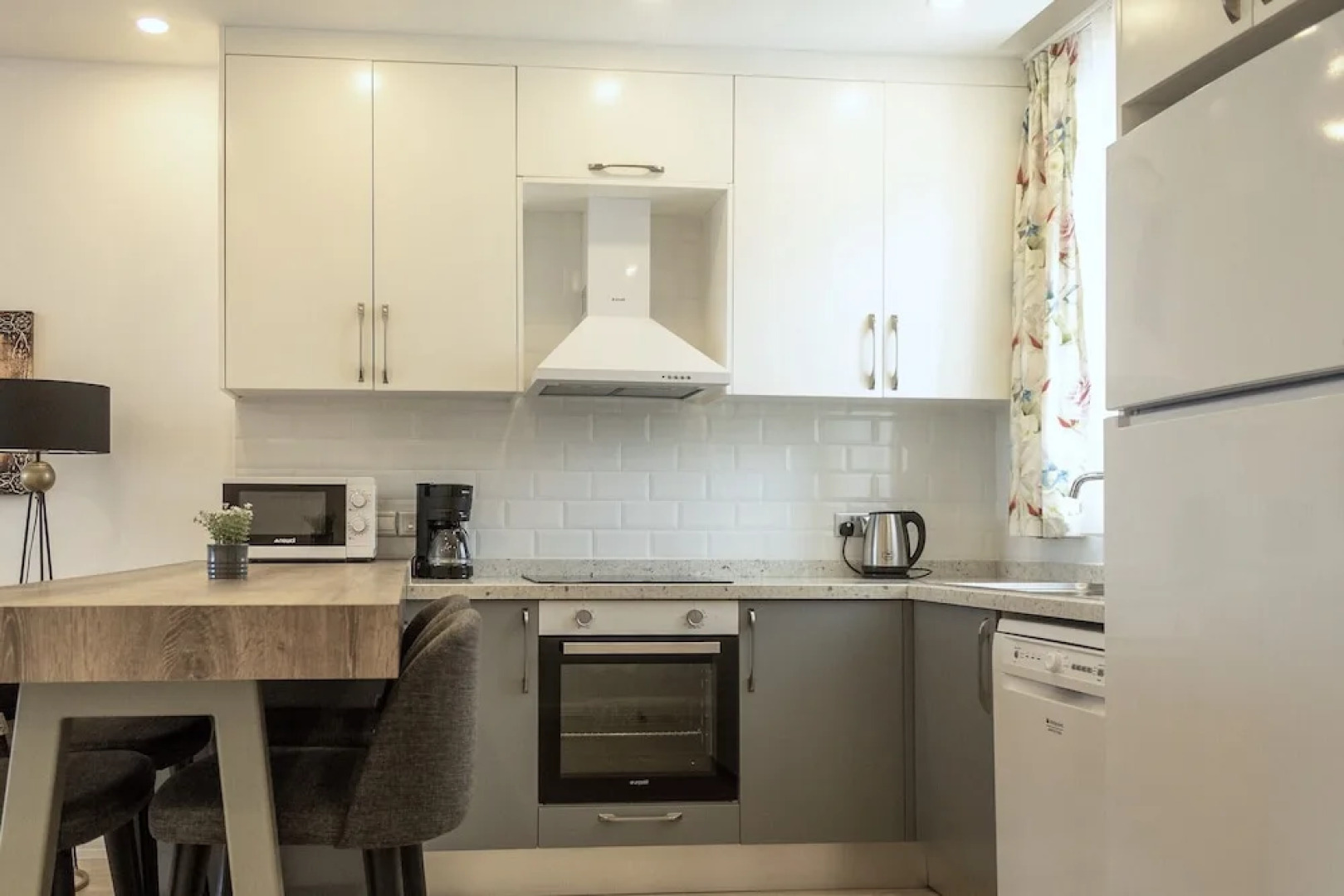 Elegant Two-bedroom Apartment in Upscale Surroundings