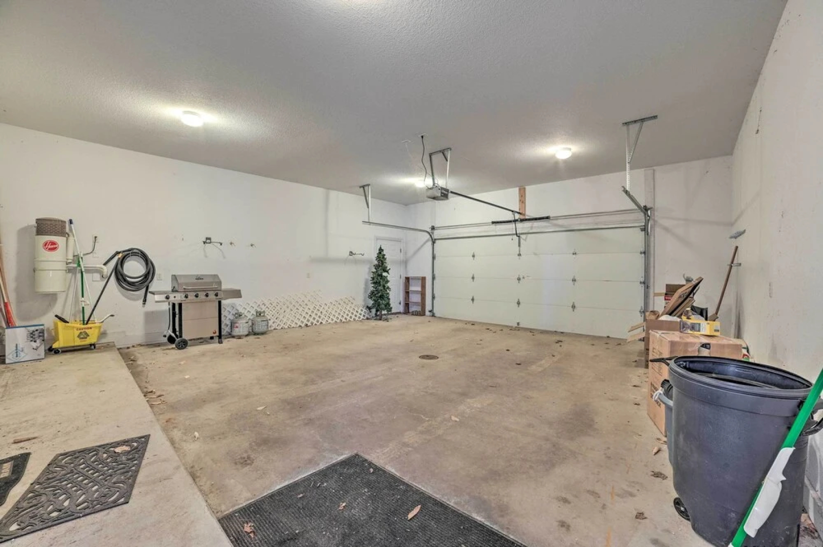 1 Mi to Nubs Nob: Pet-friendly Home w/ Hot Tub