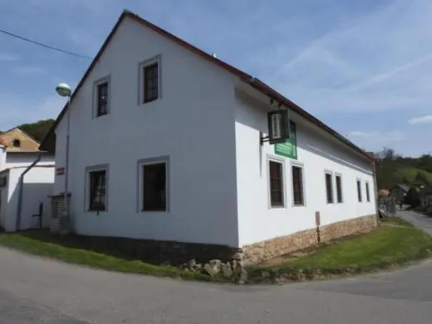 Restaurace a penzion U Lva