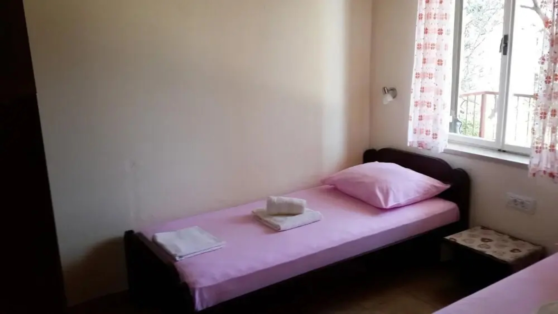 Griv - Close to the sea - A1